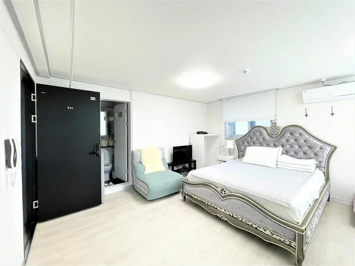 W Guesthouse Incheon Airport Wisma tamu