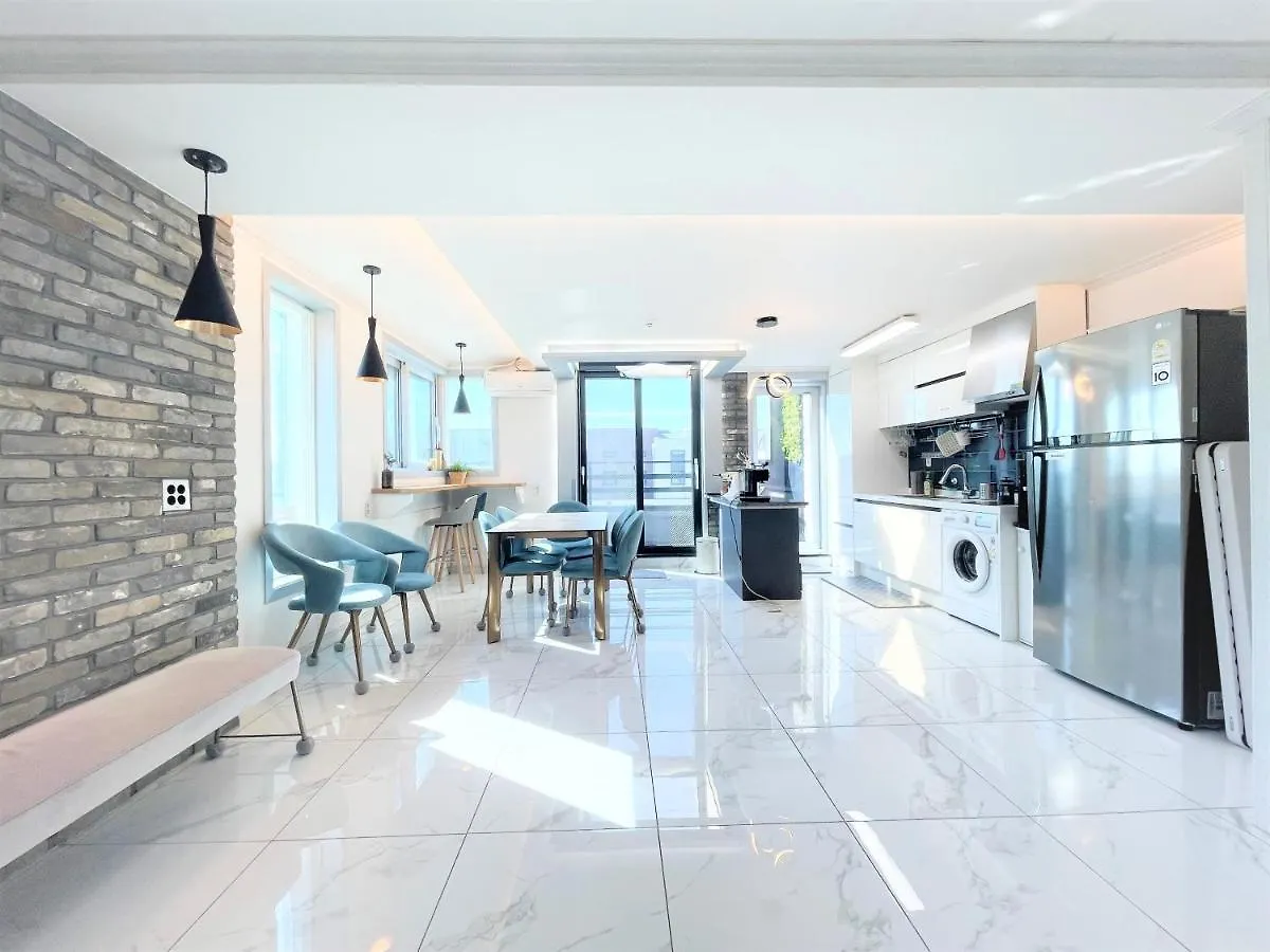 W Guesthouse Incheon Airport 4*,  Korsel