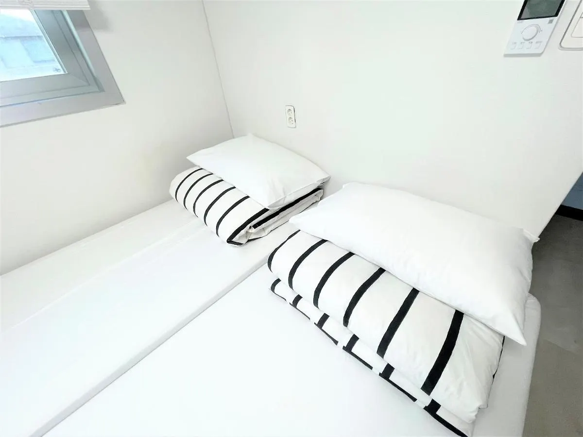 W Guesthouse Incheon Airport 4*,