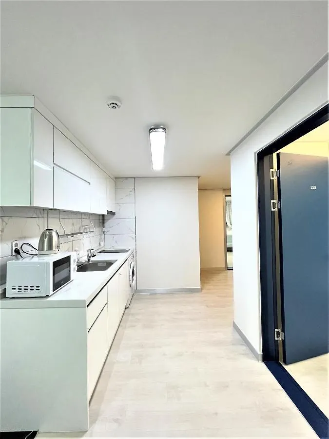 W Guesthouse Incheon Airport 4*,  Korsel
