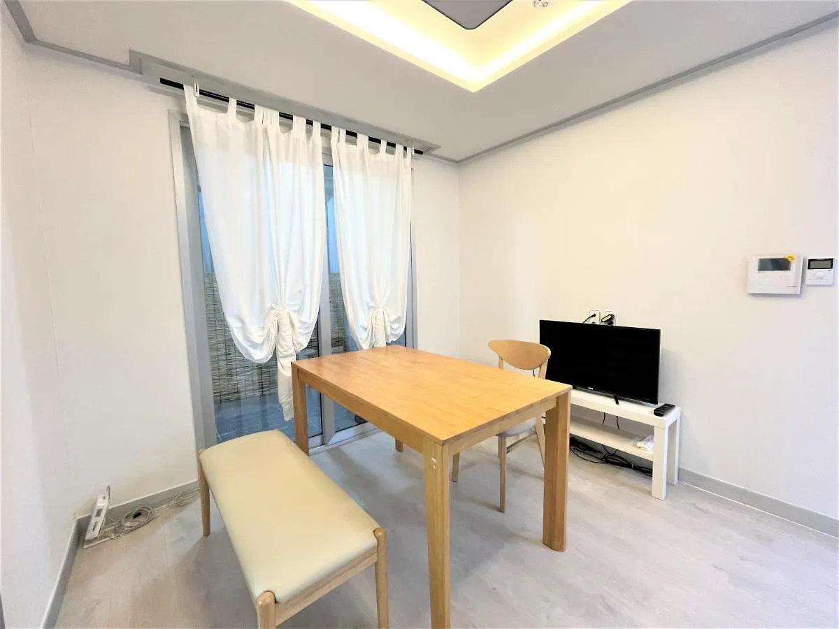 W Guesthouse Incheon Airport Wisma tamu