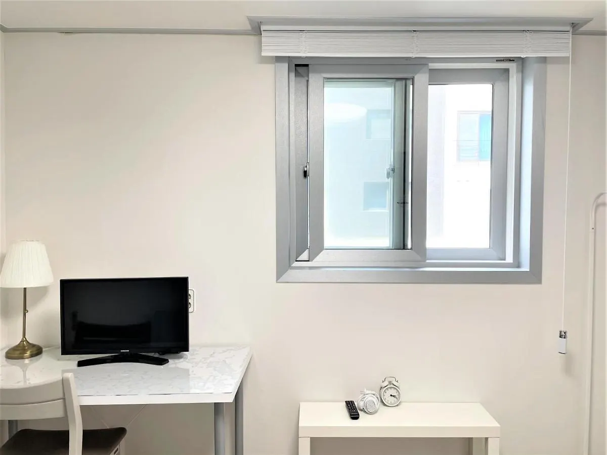 W Guesthouse Incheon Airport 4*,