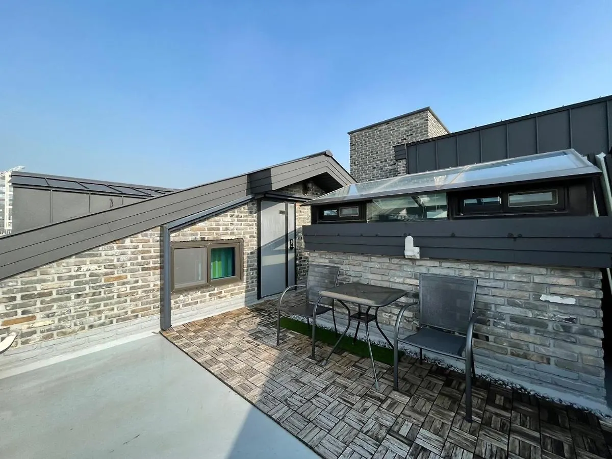 W Guesthouse Incheon Airport Wisma tamu