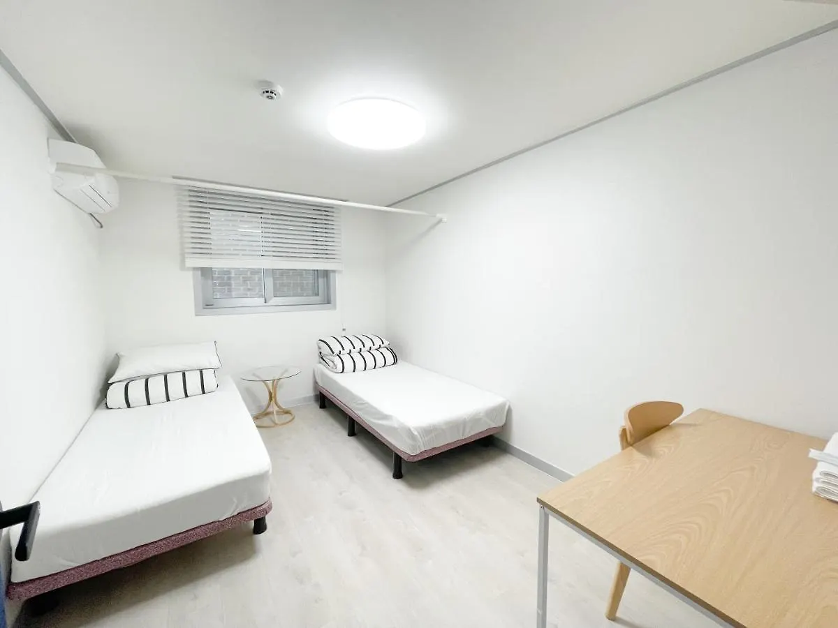 W Guesthouse Incheon Airport Wisma tamu