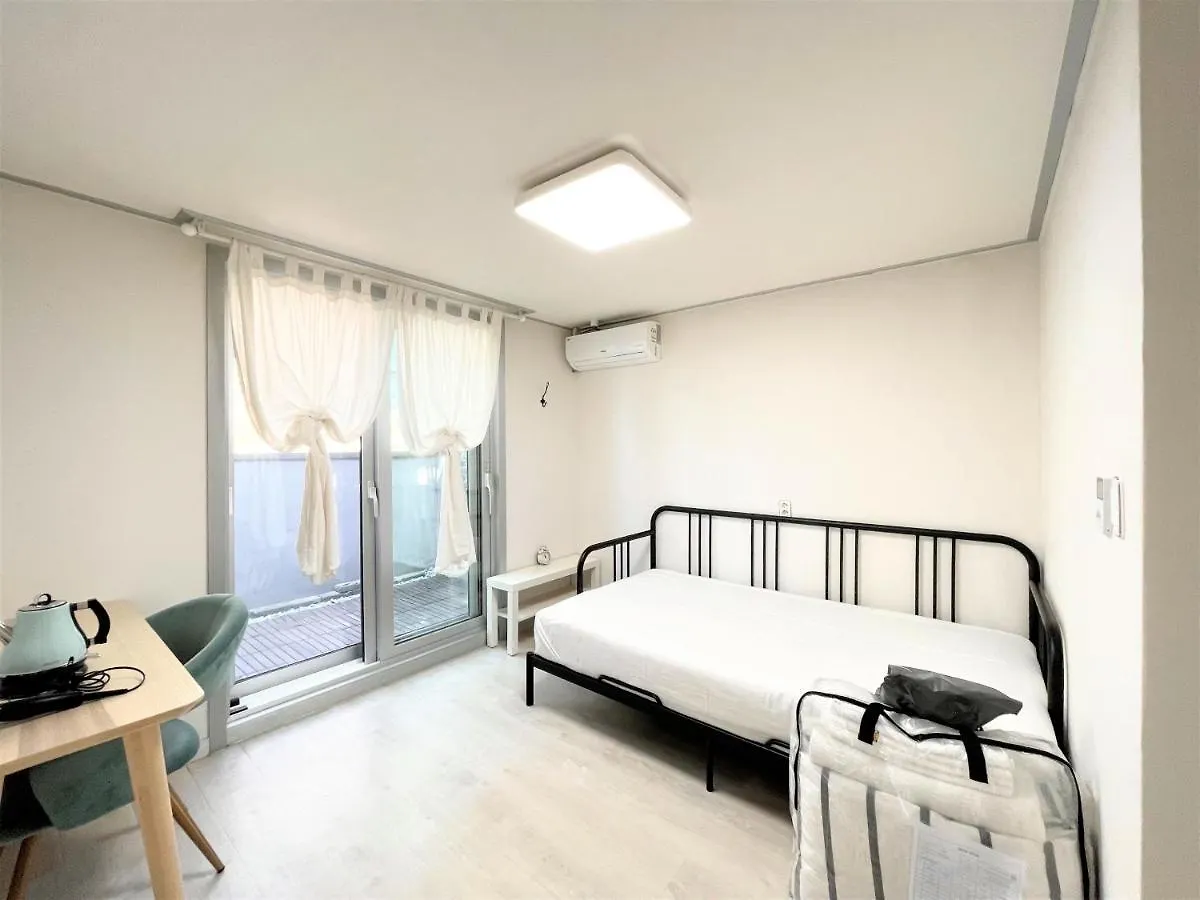 W Guesthouse Incheon Airport Wisma tamu
