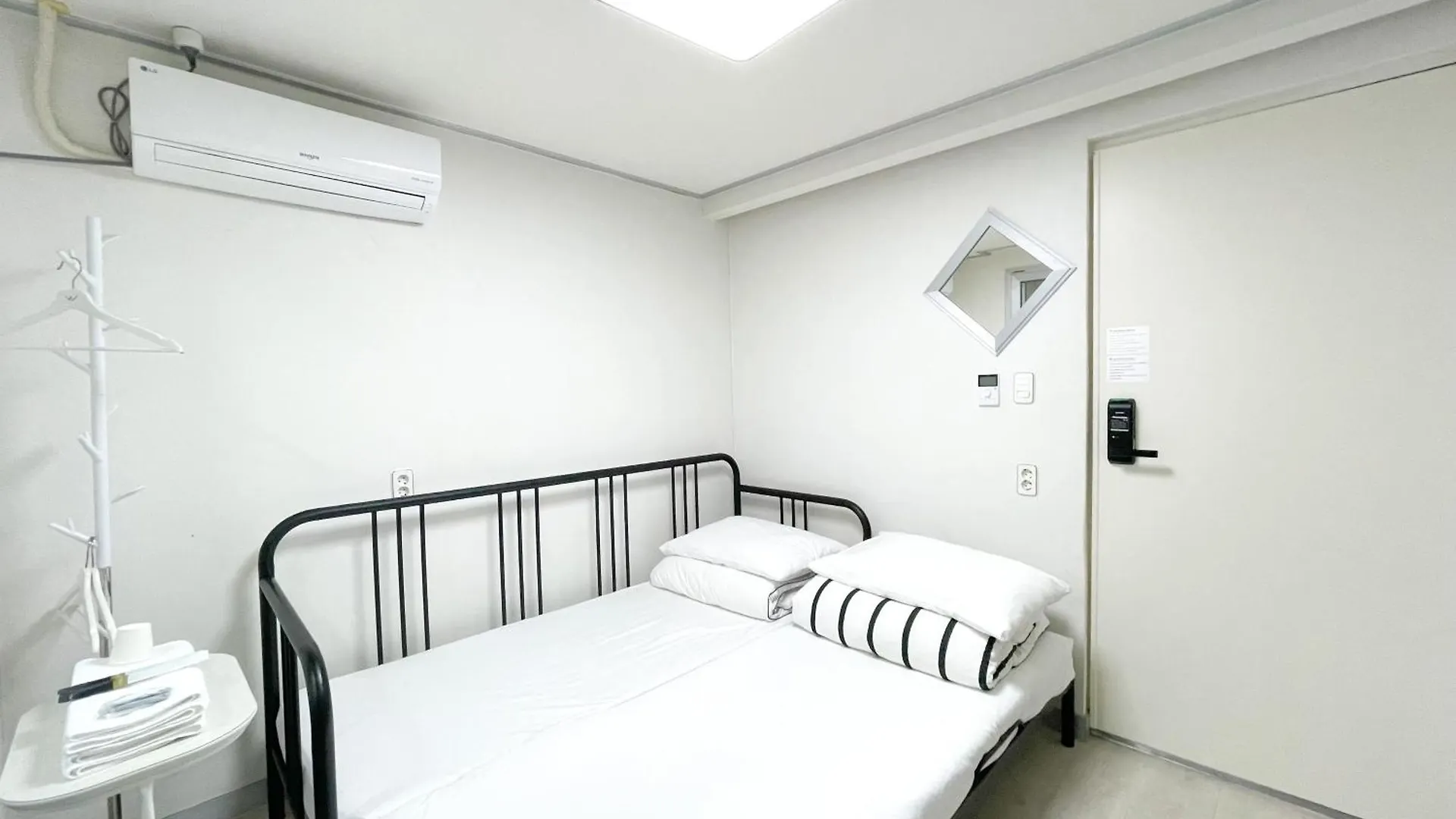 W Guesthouse Incheon Airport 4*,  Korsel
