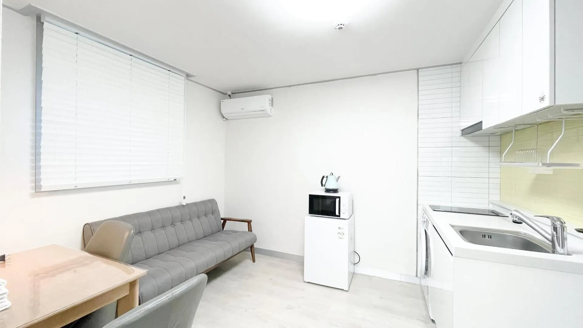 W Guesthouse Incheon Airport 4*,