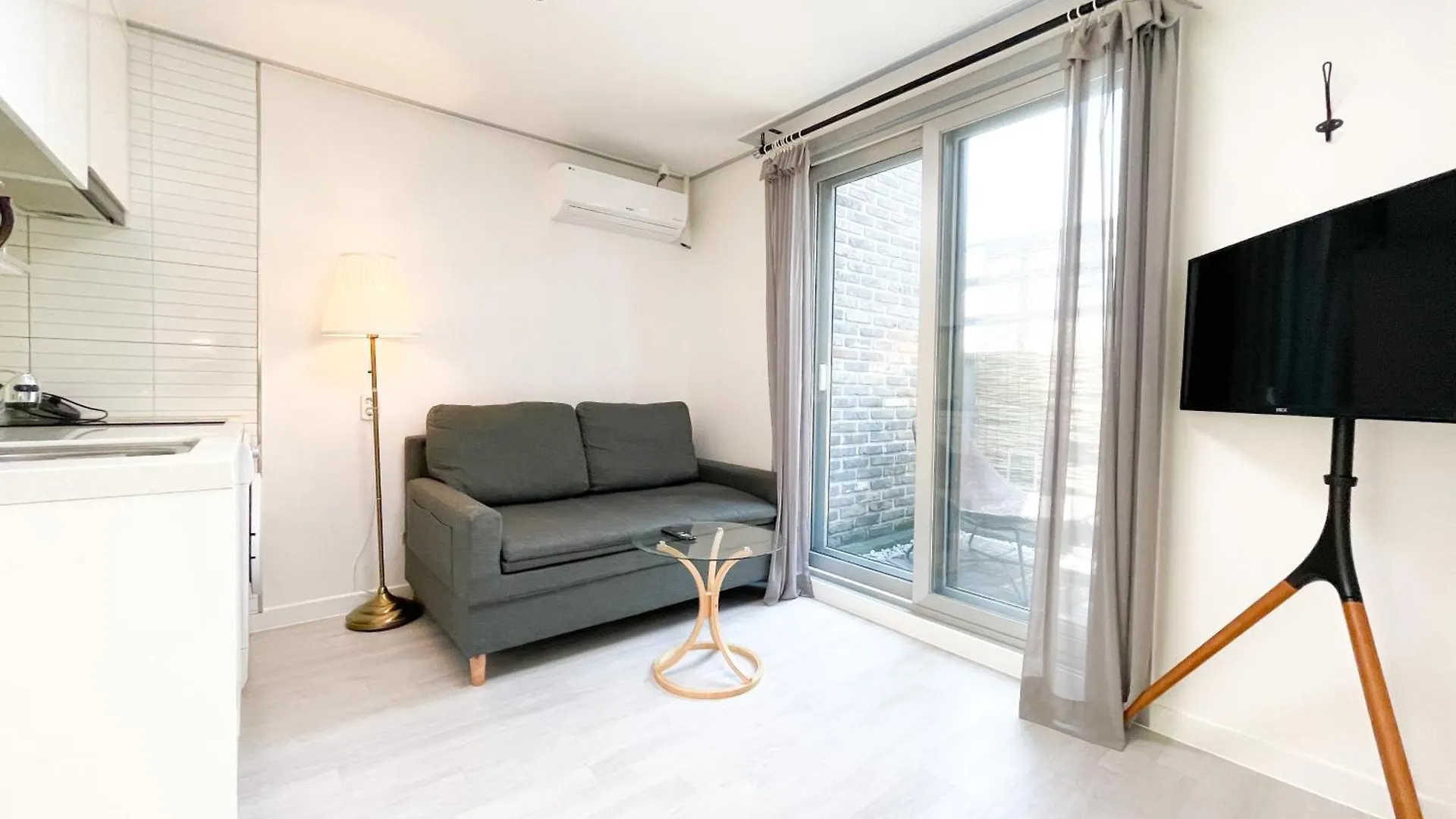 W Premium Guesthouse Incheon Airport Guest house
