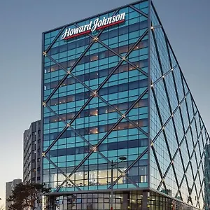 Hotel Howard Johnson By Wyndham Airport