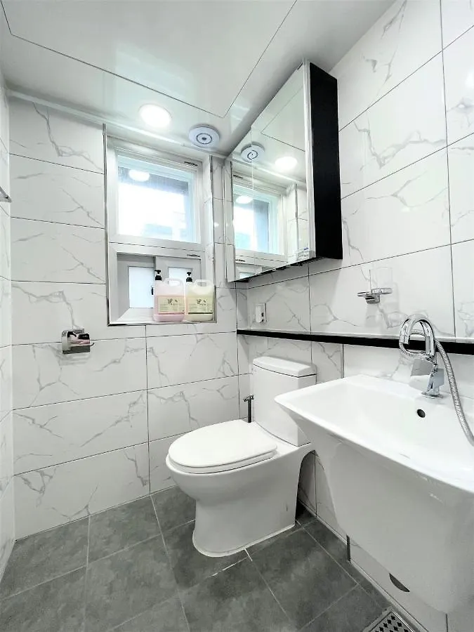 W Premium Guesthouse Incheon Airport