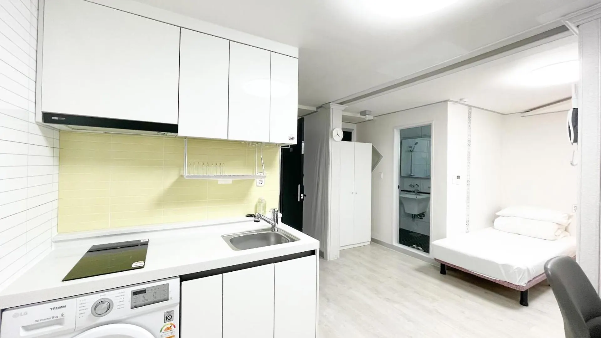 W Premium Guesthouse Incheon Airport Südkorea